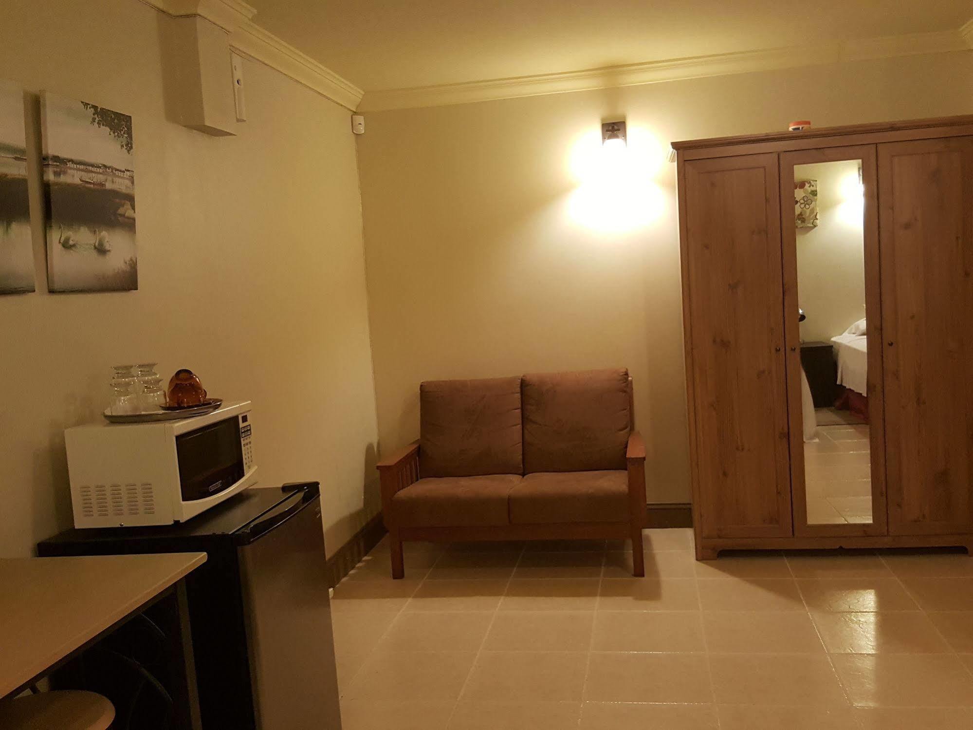 Savannah Maison Guest House Port of Spain Esterno foto