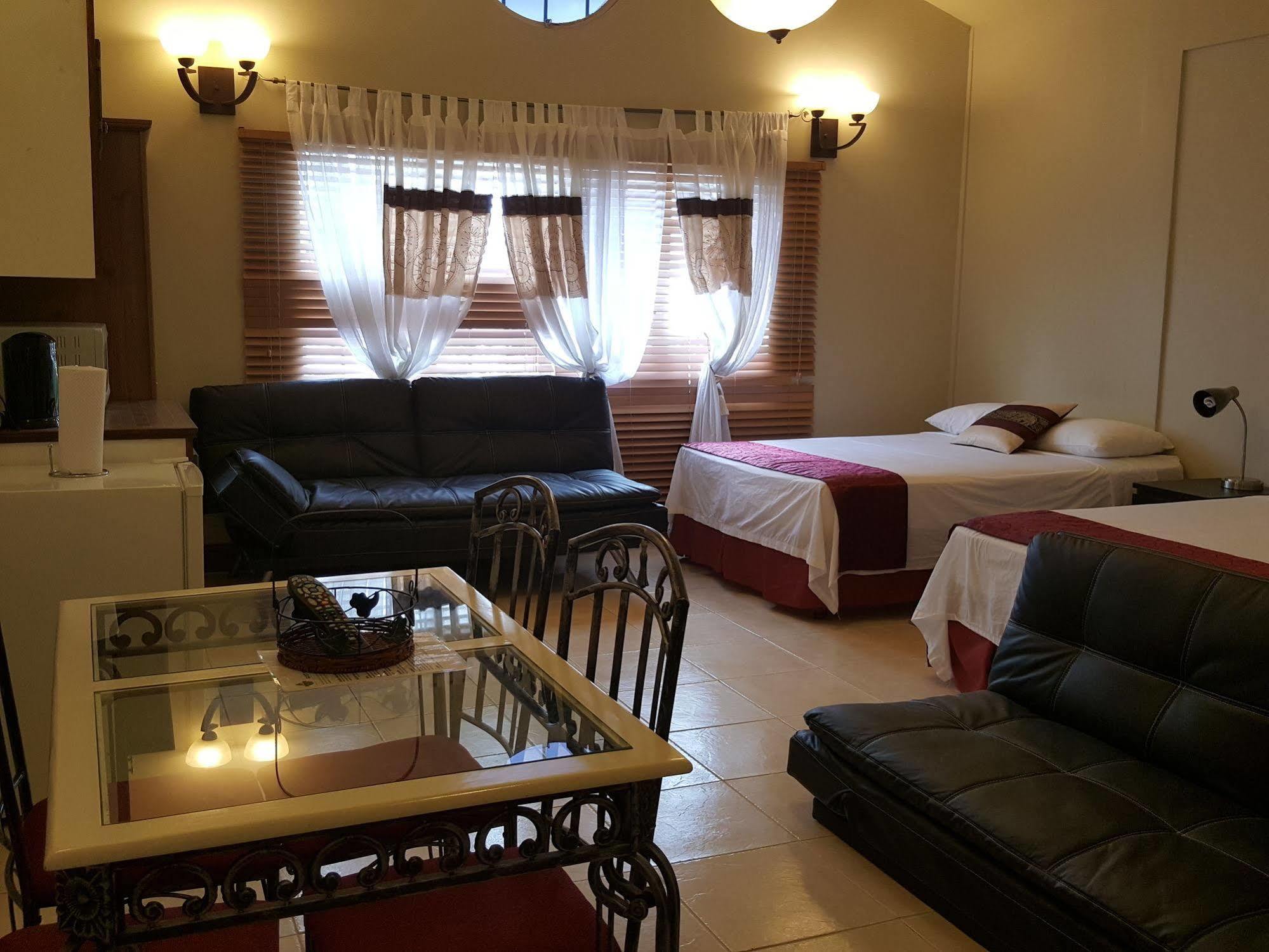 Savannah Maison Guest House Port of Spain Esterno foto