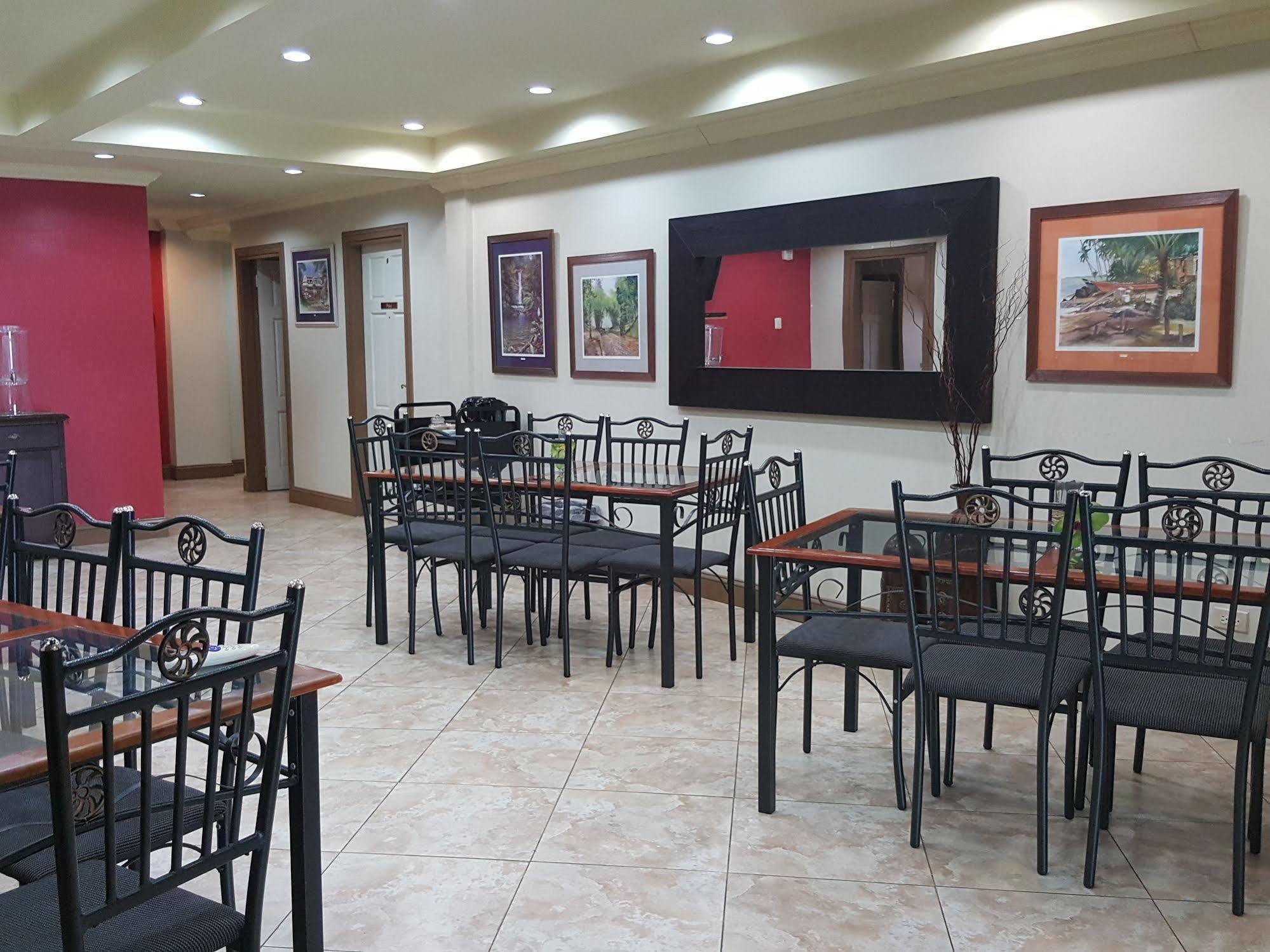 Savannah Maison Guest House Port of Spain Esterno foto