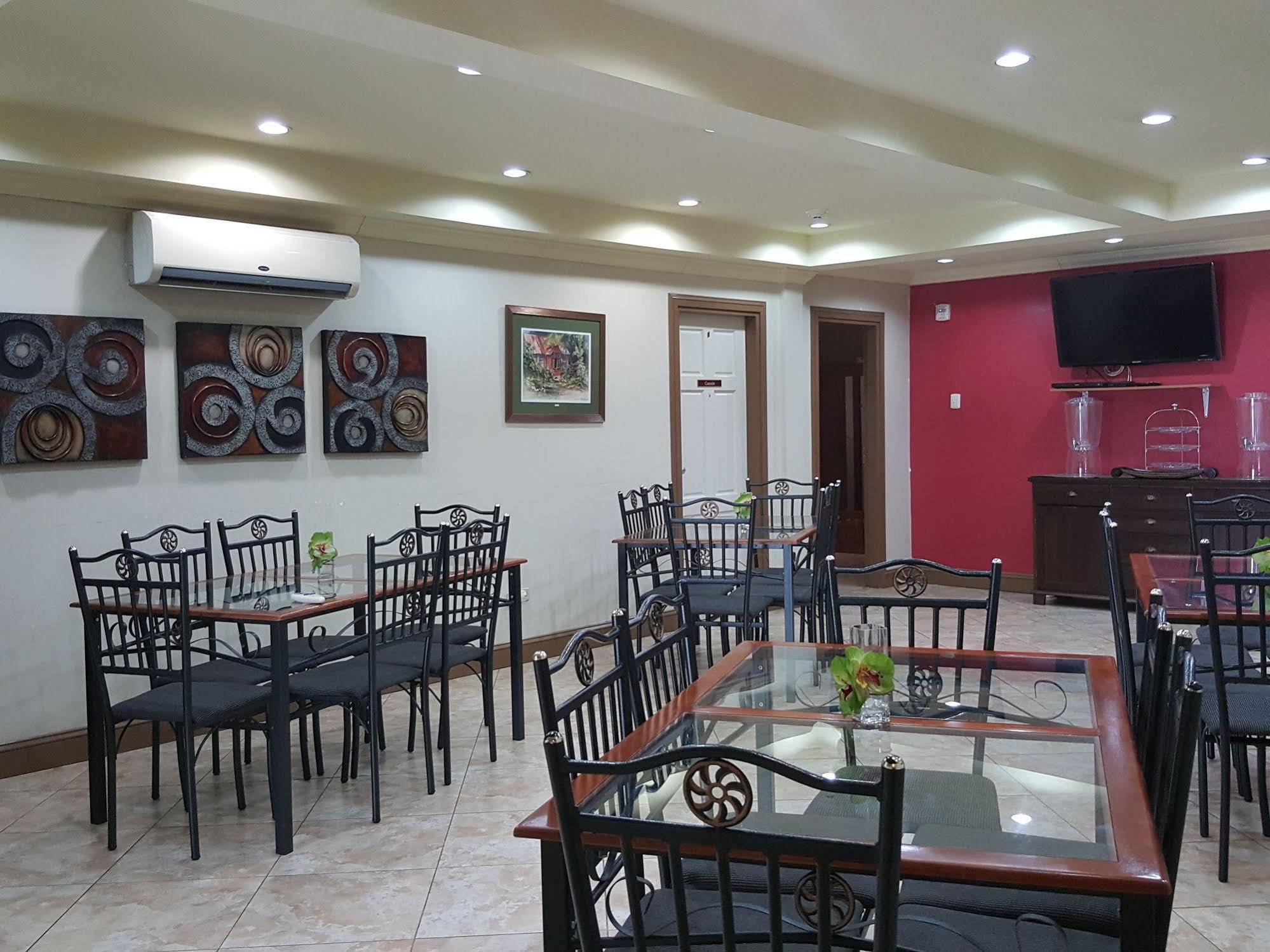 Savannah Maison Guest House Port of Spain Esterno foto